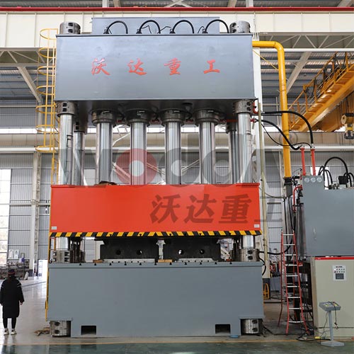 2500噸復(fù)合材料液壓機(jī)_2500t四柱液壓機(jī)廠(chǎng)家